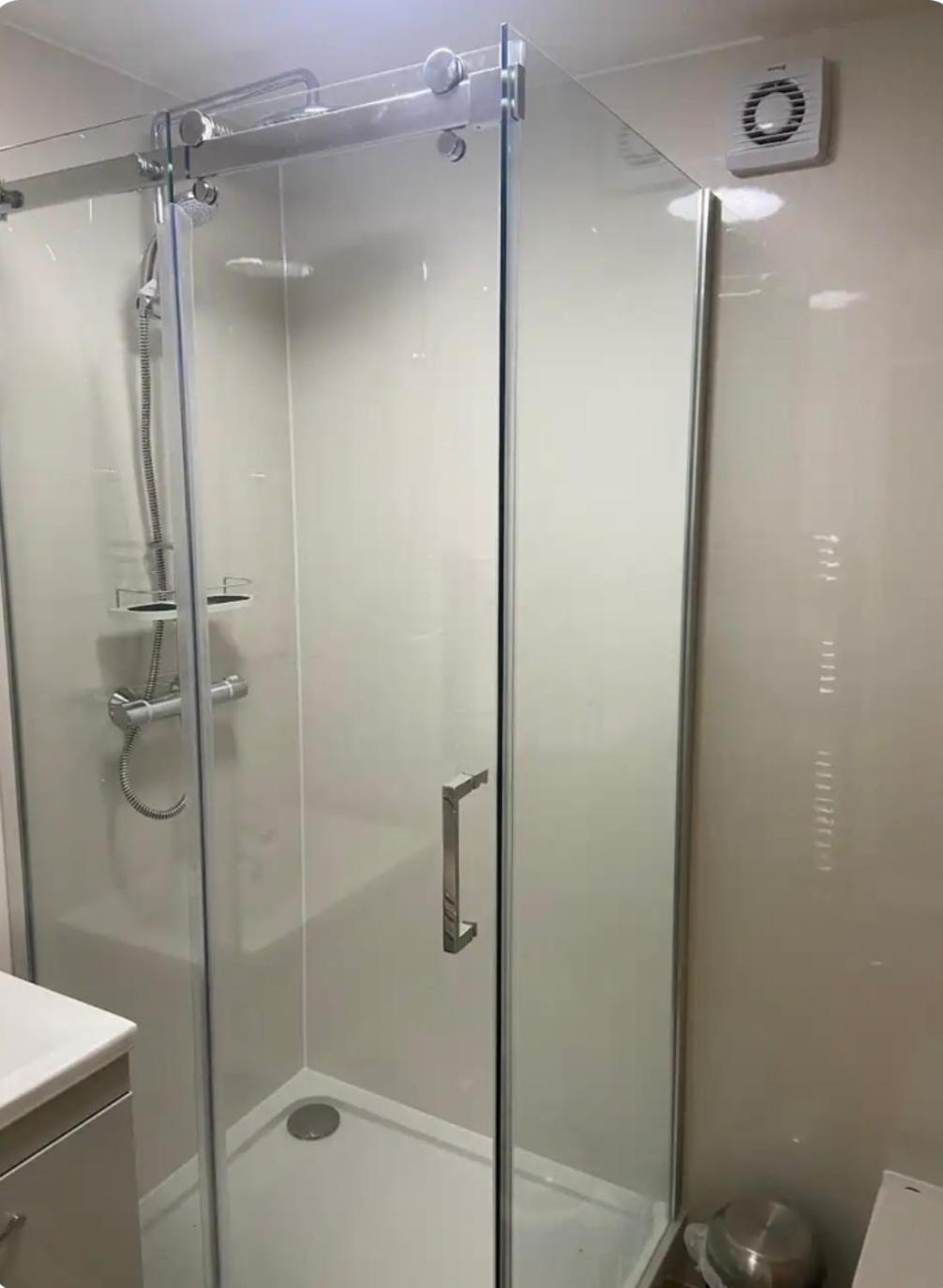 One Bedroom Ground Floor Flat Central Chichester Exteriör bild